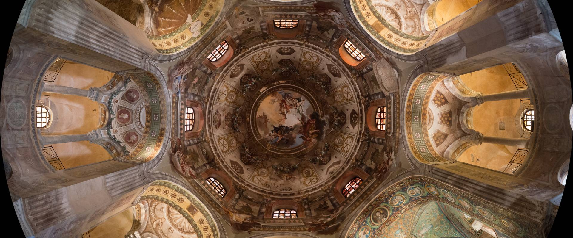 Basilica di San Vitale Cupola photo by Thoodor